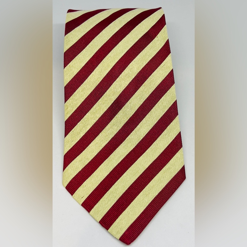 Boss Hugo Boss Classic Red and Cream Striped Silk Tie Italy